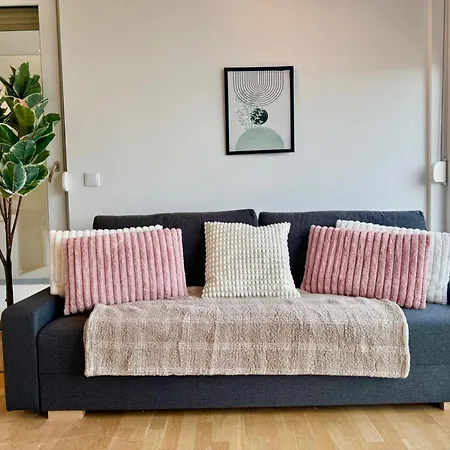 Appartement Stylish With Balcony Near Vienna *