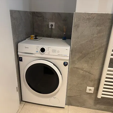 Apartment Stylish With Balcony Near Vienna Wiener Neudorf